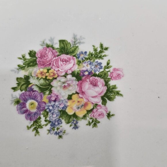 Homer Laughlin Piccadilly Dinner Plates 10" 3pc red rim gold floral center 1942 - Picture 7 of 9